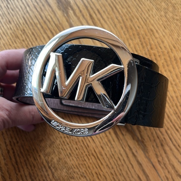 Michael Kors black snakeskin patent leather belt NWOT size S - Picture 1 of 6